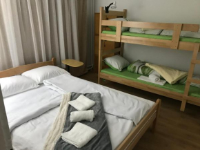 Family escape apartment free parking